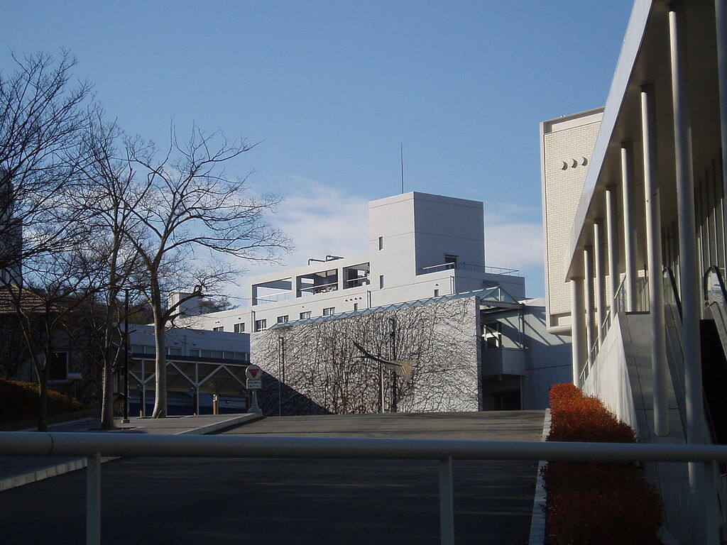 神户艺术工科大学简介